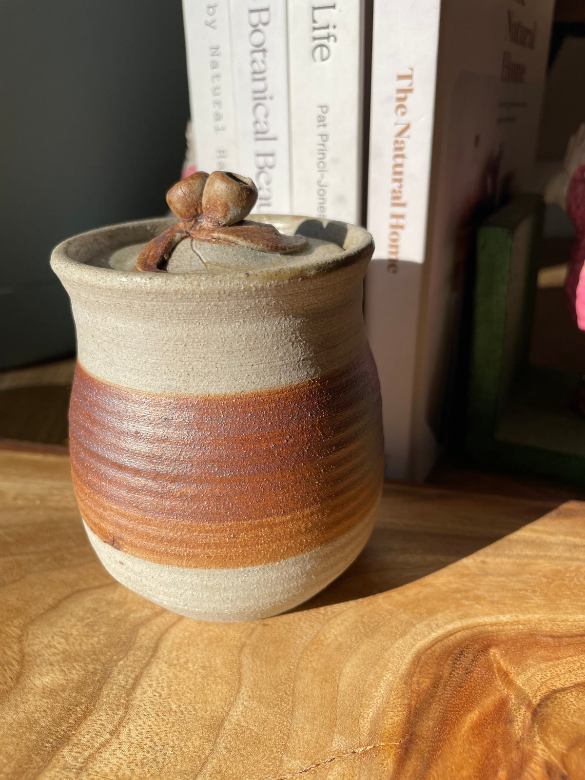 Preloved honey pot