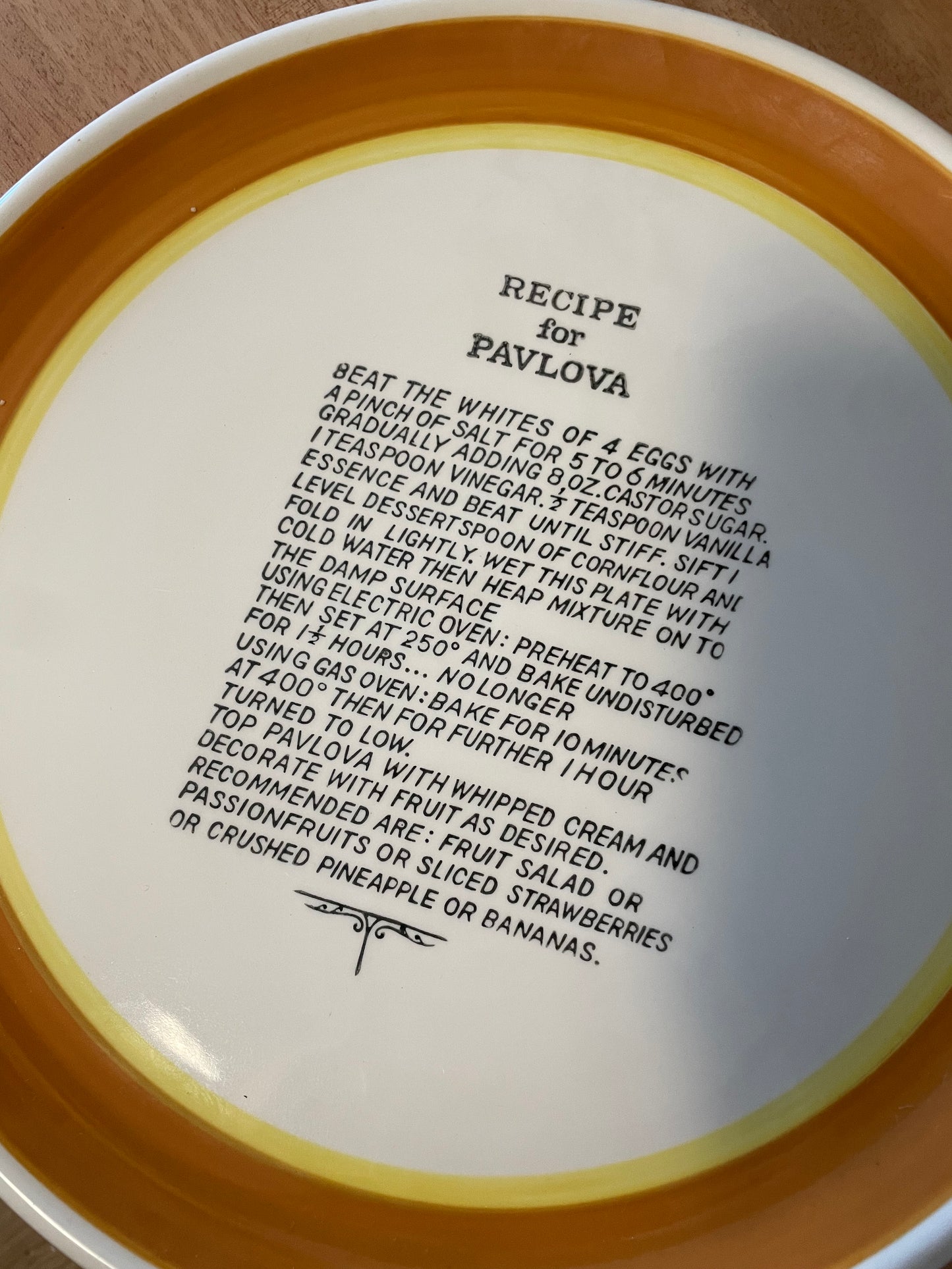 Preloved Pavlova Dish
