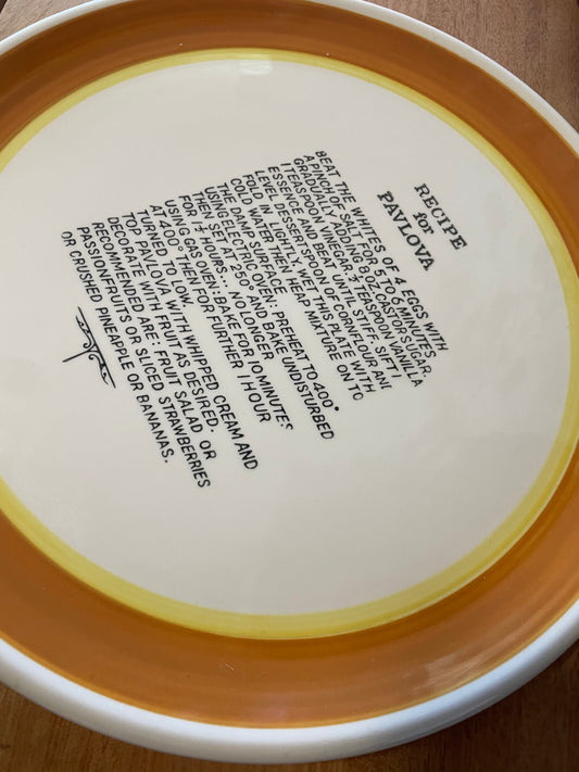 Preloved Pavlova Dish