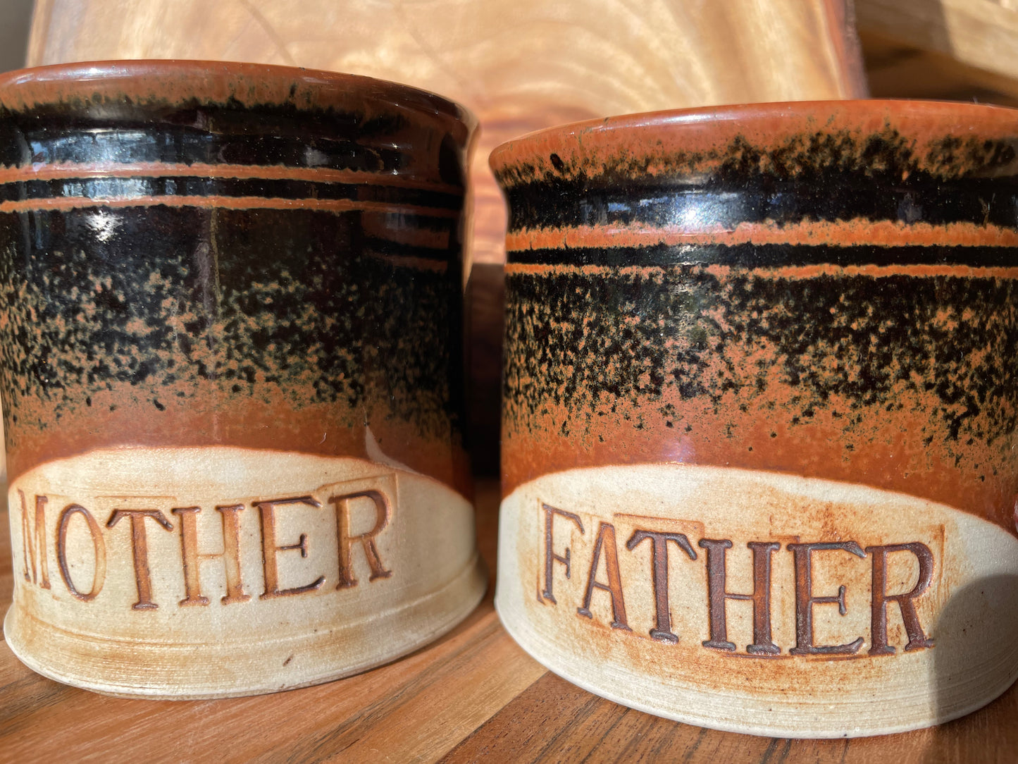 Pre loved pair of mugs