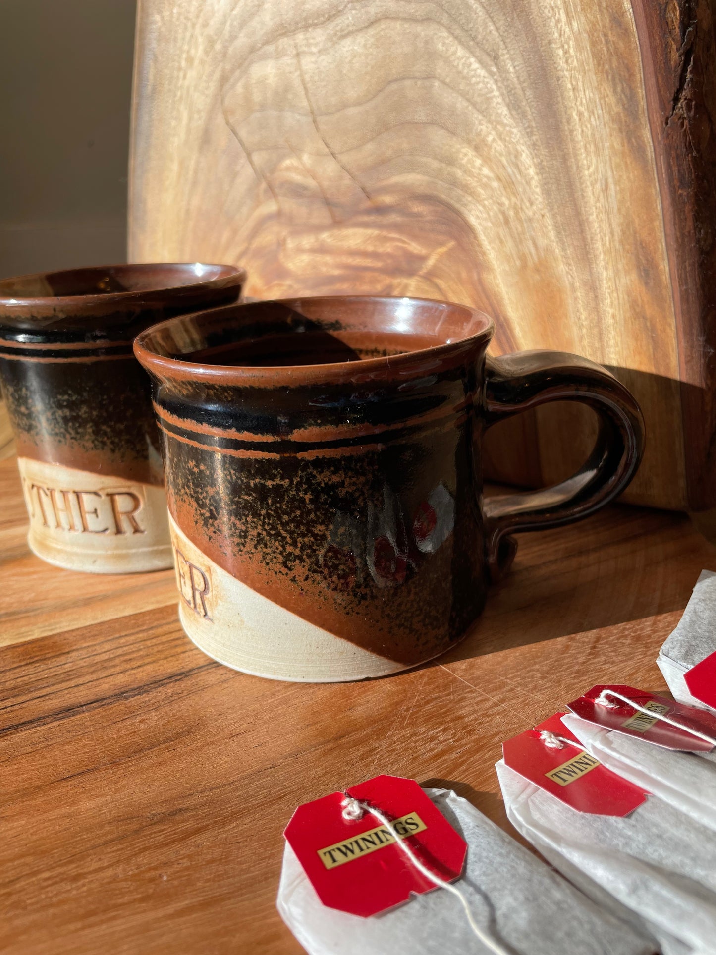 Pre loved pair of mugs